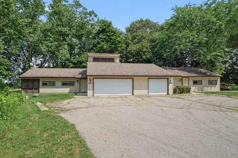 983 Meadowbrook Drive, Mount Pleasant MI 48858 photo 2