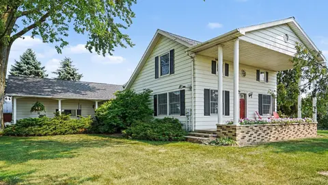 385 S Ely Highway, Ithaca MI 48847 photo 2