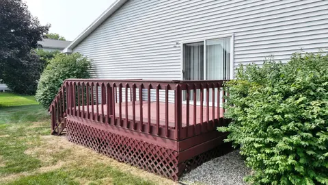 906 S Crapo, Mount Pleasant MI 48858 photo 4