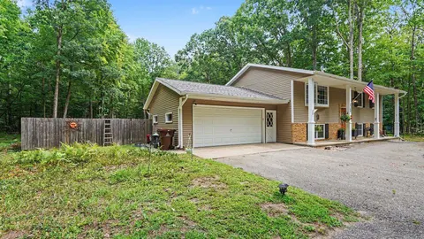 760 Hiawatha Drive, Mount Pleasant MI 48858 photo 3