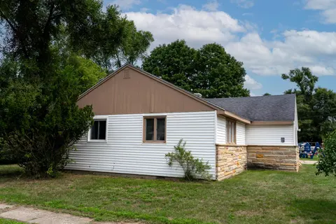 198 W Ohio Street, Farwell MI 48622 photo 3