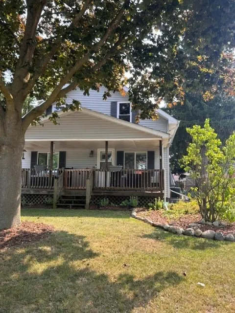 108 Grove Avenue, Alma MI 48801 photo 2