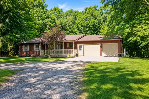 5383 N Rich Road, Alma MI 48801 home for sale