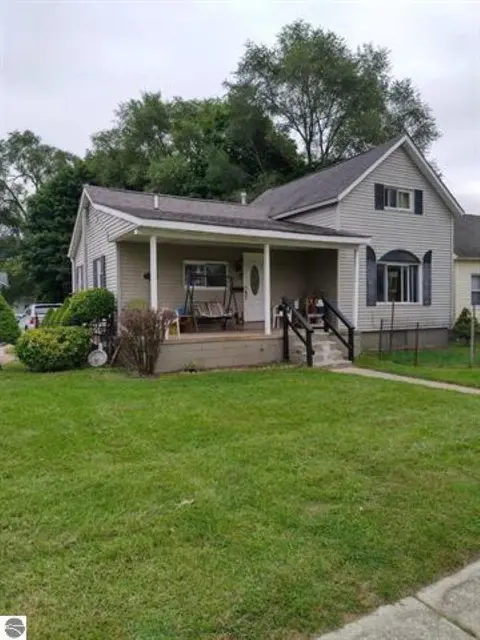 722 & 722 1/2 N Main Street, Mount Pleasant MI 48858 photo 4