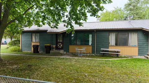 718 & 720 Cooley Street, Mount Pleasant MI 48858 photo 3