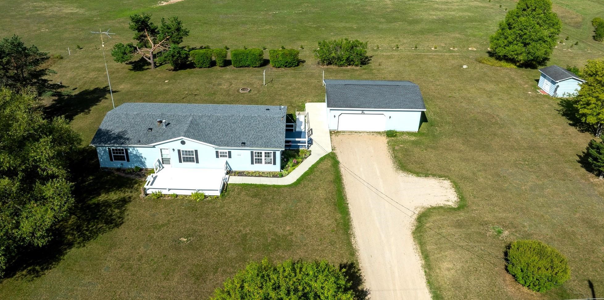 2924 S Gilmore Road, Mount Pleasant MI 48858 photo 1