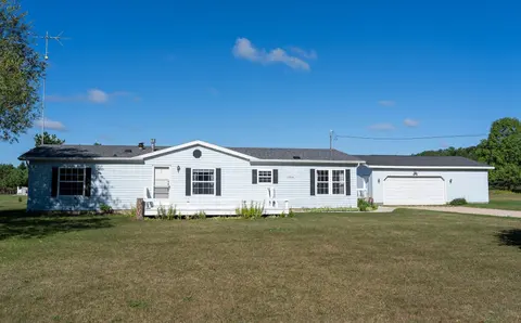 2924 S Gilmore Road, Mount Pleasant MI 48858 photo 4