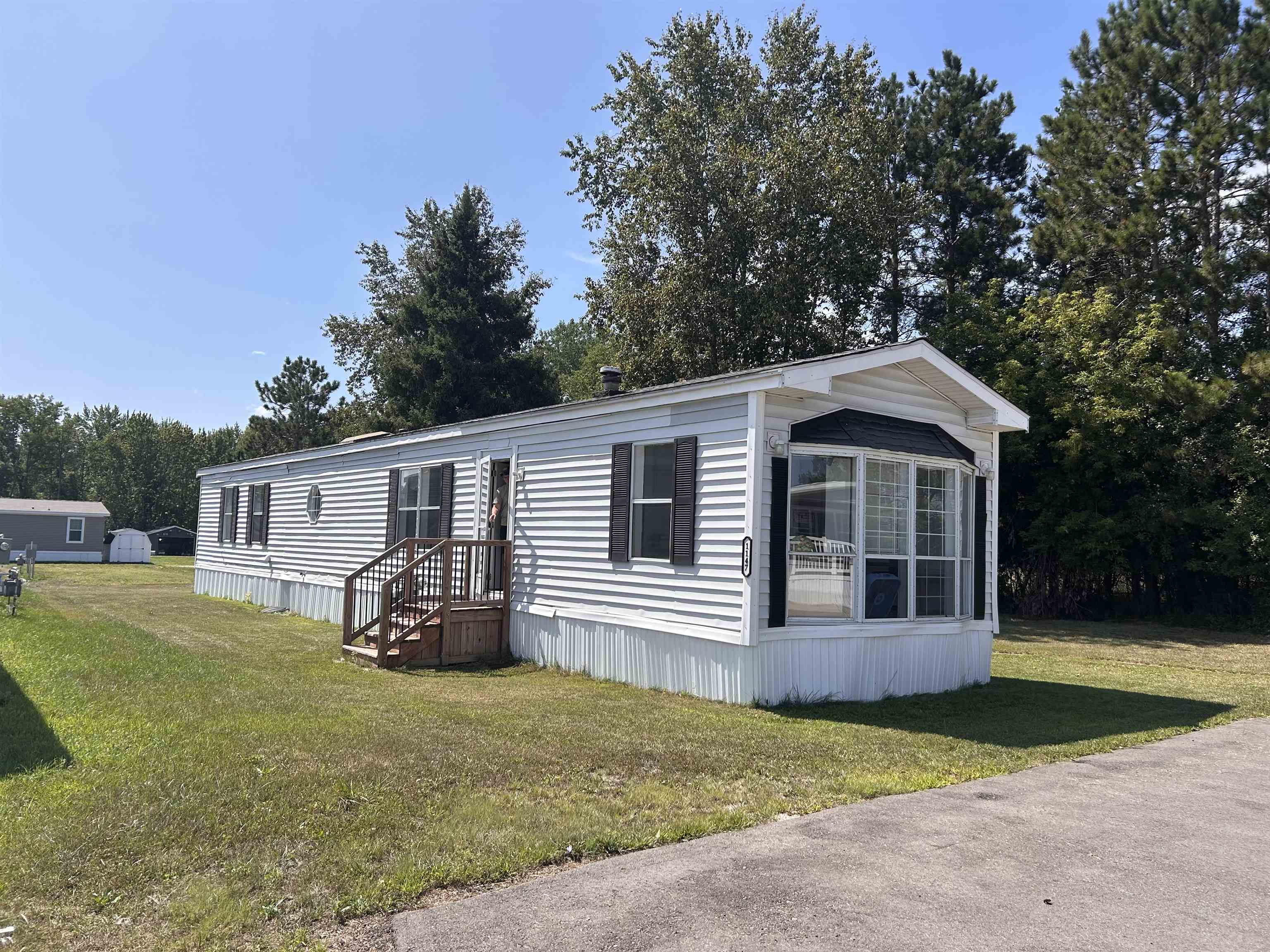 1147 Barnswood Court, Mount Pleasant MI 48858 photo 1