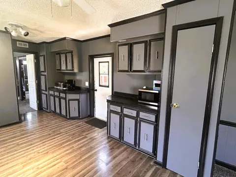 1147 Barnswood Court, Mount Pleasant MI 48858 photo 3