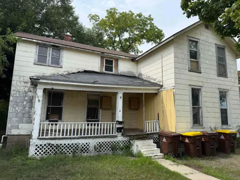 221 Woodworth Avenue, Alma MI 48801 photo 2