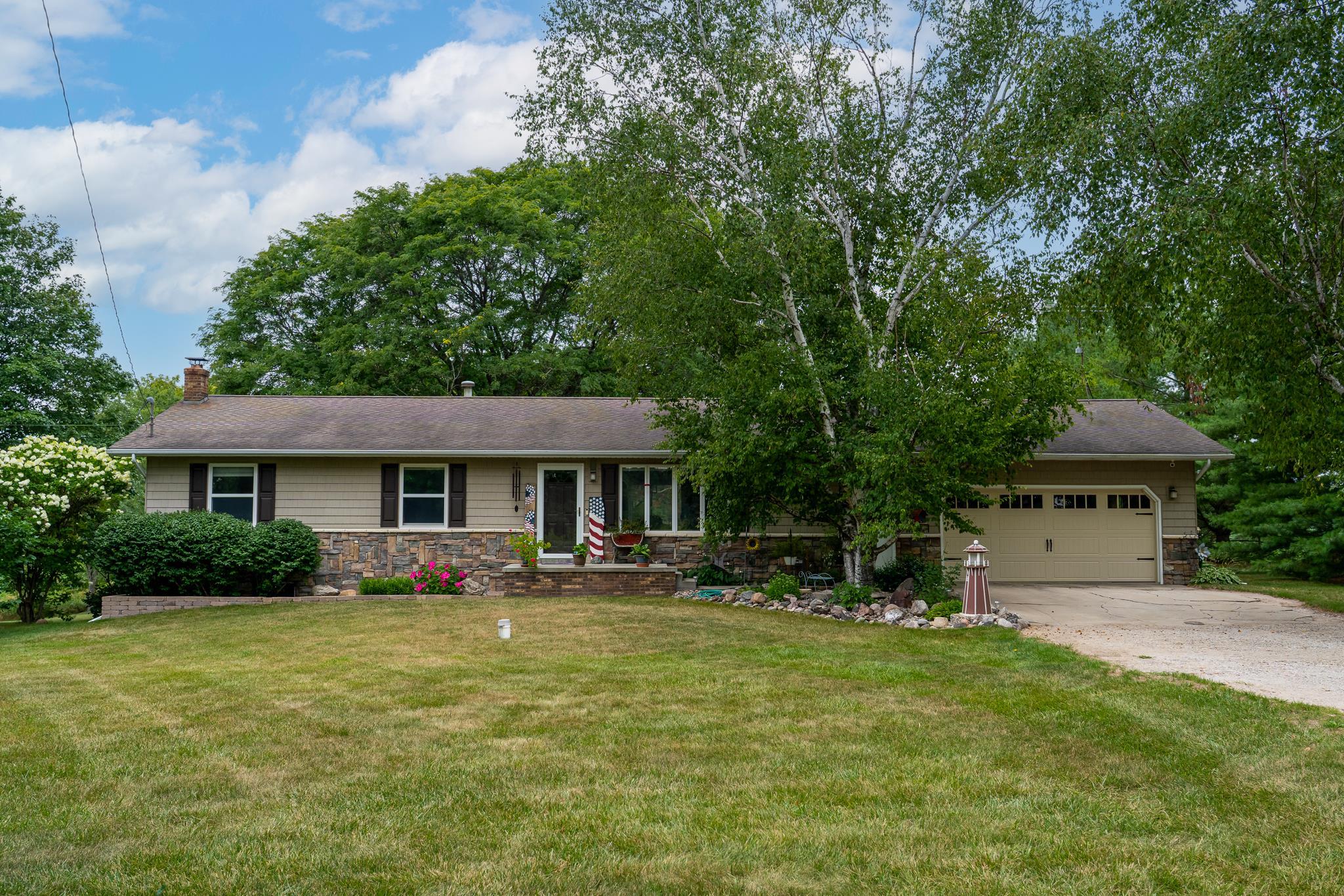 554 S Bamber Road, Mount Pleasant MI 48858 photo 1