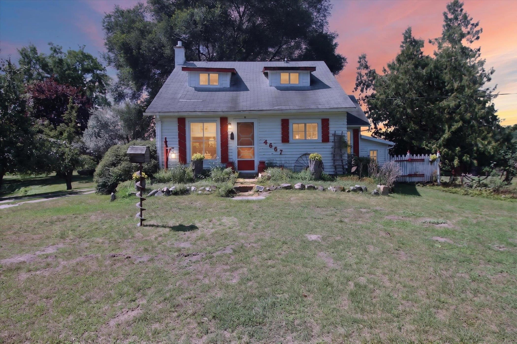 4667 N Croswell Road, Alma MI 48801 photo 1