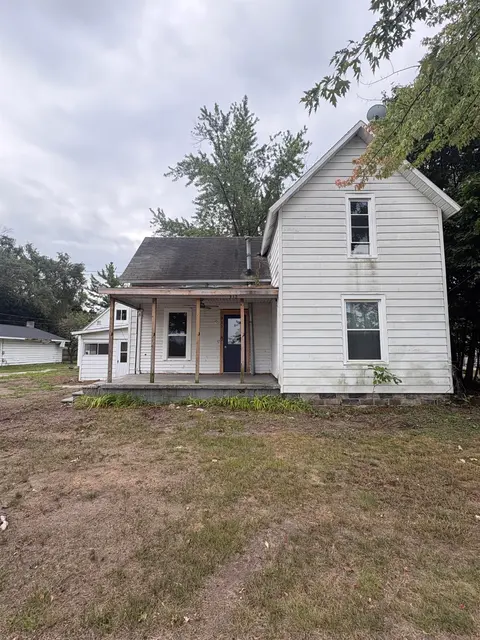 915 W Broadway Street, Mount Pleasant MI 48858 home for sale