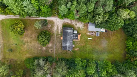 3759 S Loomis Road, Mount Pleasant MI 48858 photo 5