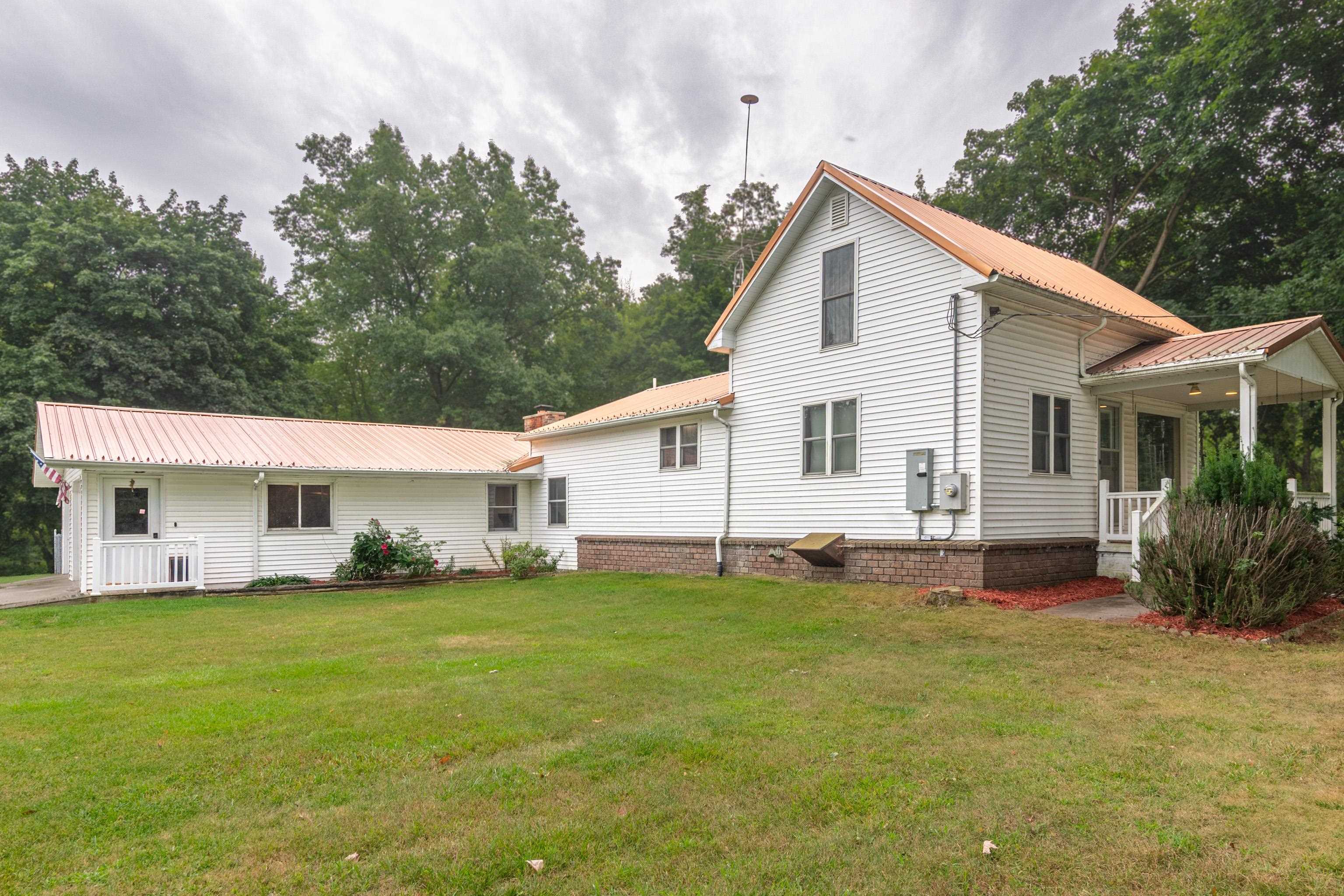 8370 N Lumberjack Road, Riverdale MI 48877 photo 1