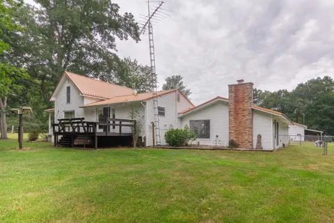 8370 N Lumberjack Road, Riverdale MI 48877 photo 2