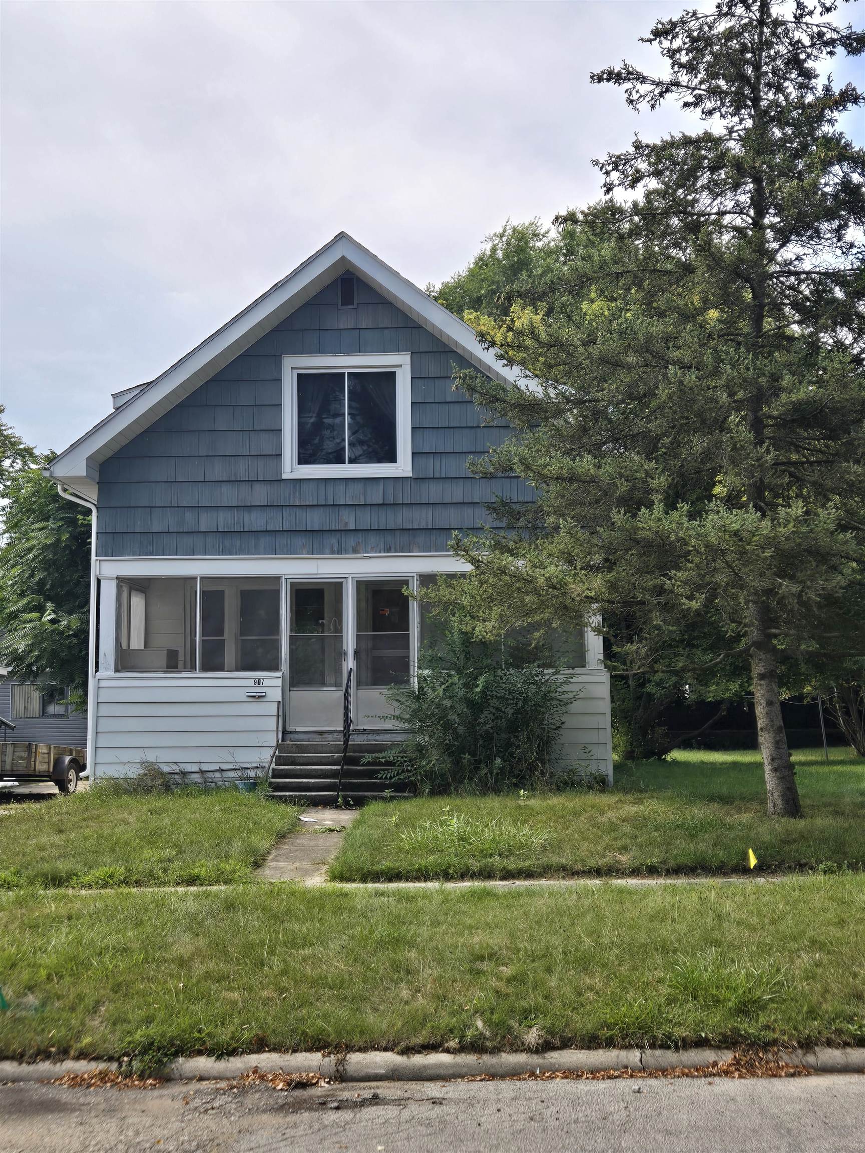 907 N Court Avenue, Alma MI 48801 photo 1