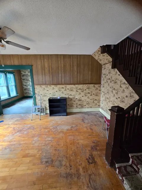 907 N Court Avenue, Alma MI 48801 photo 4