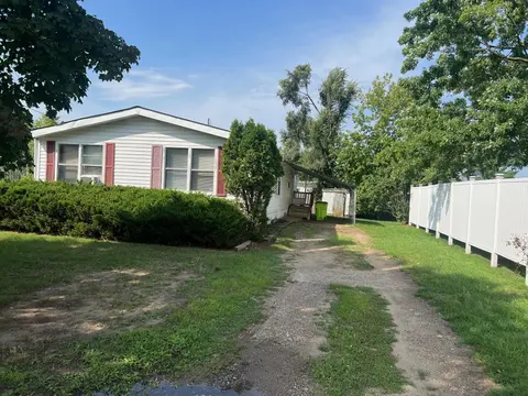 502 Hysell Street, Clare MI 48617 home for sale