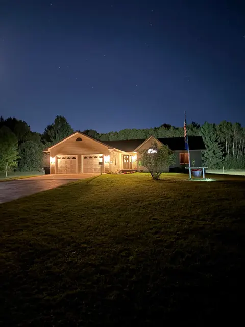 10859 W Blanchard Road, Blanchard MI 49310 photo 2
