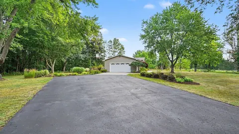 1492 W Bluegrass Road, Mount Pleasant MI 48858 photo 5