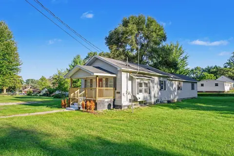 502 E Hazel Street, Saint Louis MI 48880 photo 3