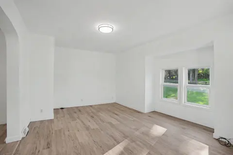 502 E Hazel Street, Saint Louis MI 48880 photo 5