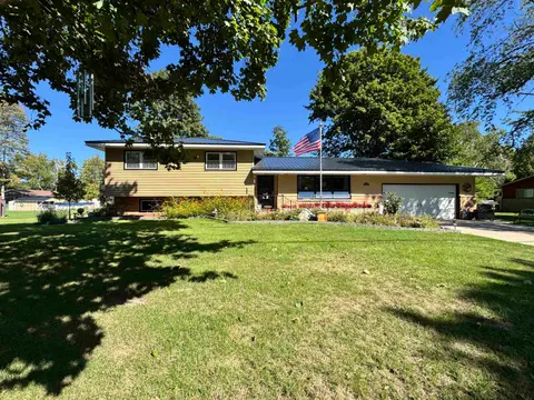 401 Orchard Avenue, Clare MI 48617 home for sale