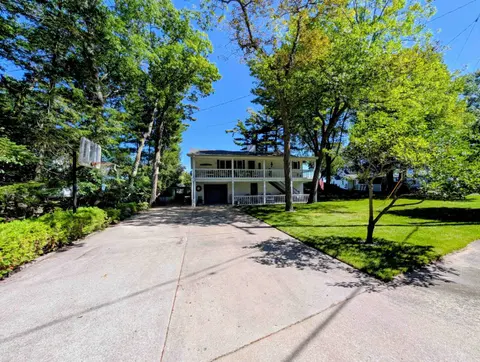837 Crescent, Au Gres MI 48703 photo 2