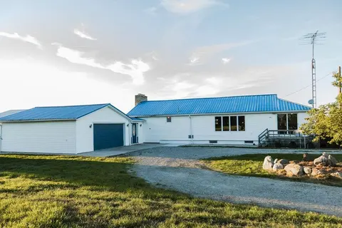 1123 N Tonkey Road, Au Gres MI 48703 photo 2