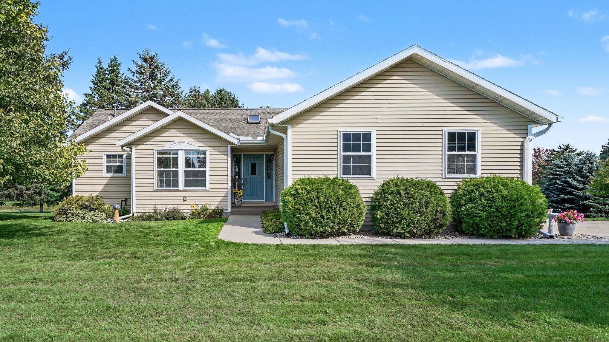 1010 Tee Drive, Lake Isabella MI 48893 photo 1