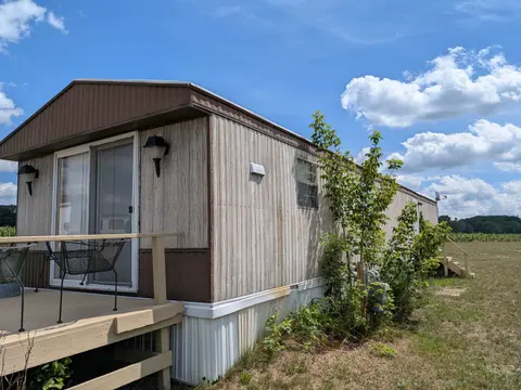 3033 S Coldwater Road # 84, Mount Pleasant MI 48858 photo 2