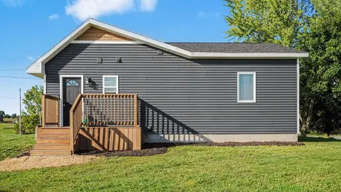 3212 E Surrey Road, Clare MI 48858 photo 2