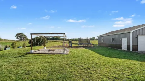 3212 E Surrey Road, Clare MI 48858 photo 3