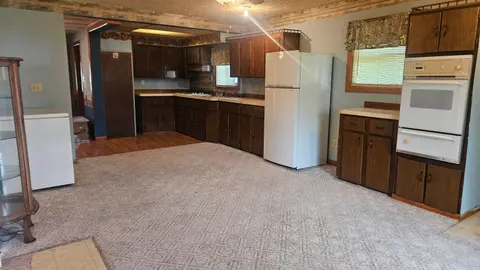 211 S Quarterline Street, Ashley MI 48806 photo 2