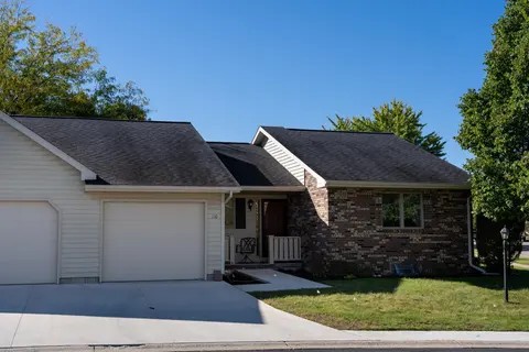 110 Apricot Lane, Mount Pleasant MI 48858 photo 3