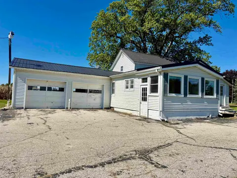 588 E Pierce Road, Ithaca MI 48847 home for sale