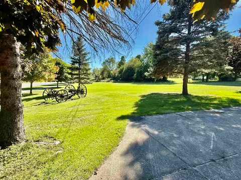 440 S Chippewa Street, Shepherd MI 48883 photo 4