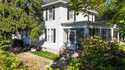 215 E Lincoln Street, Mount Pleasant MI 48858 photo 3